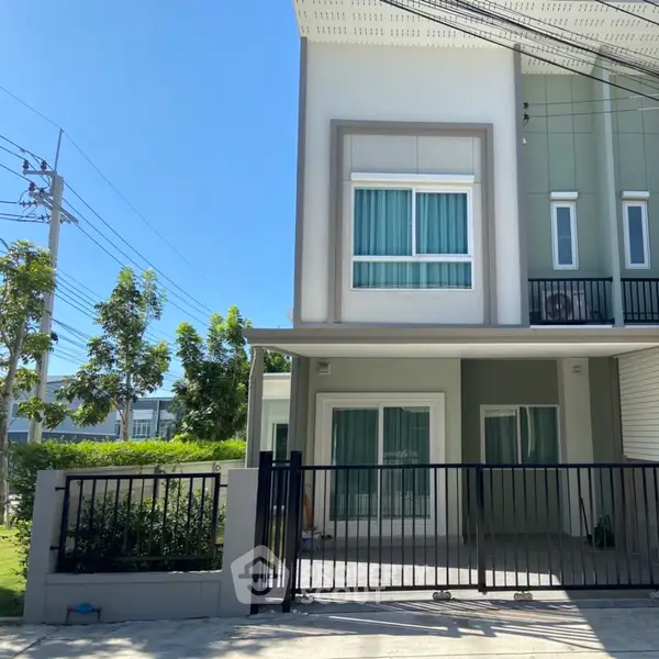 image_rental-6979181