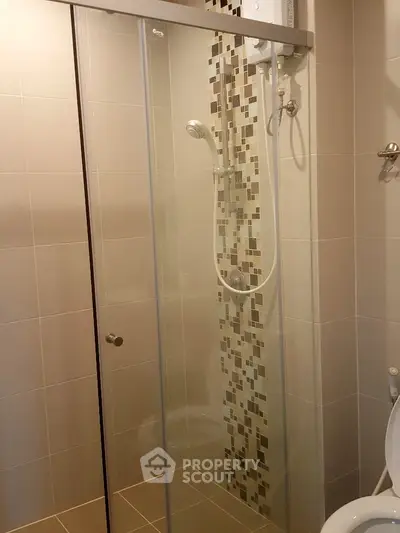  1 Bedroom Condo at Supalai Veranda Bathroom
