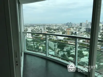  3 Bedrooms Condo at Eight Thonglor Residence Condominium-4