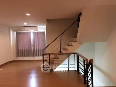 image_rental-27698506