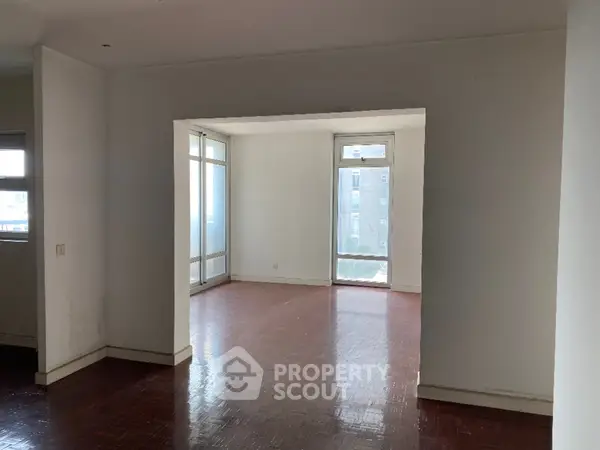 image_rental-10444843