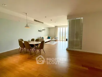 image_rental-30325373