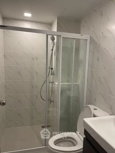 Fully Furnished 1 Bedroom Condo at Atmoz Ratchada Huaikwang-3