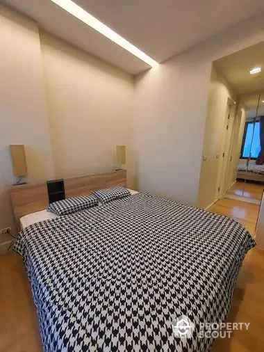 Fully Furnished 1 Bedroom Condo at Equinox Paholyothin Viphavadee Bedroom