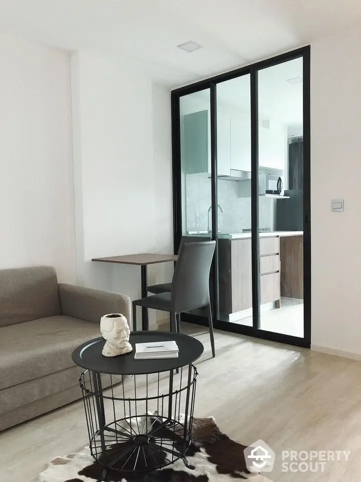 Fully Furnished 1 Bedroom Condo at Atmoz Ladprao 71-1