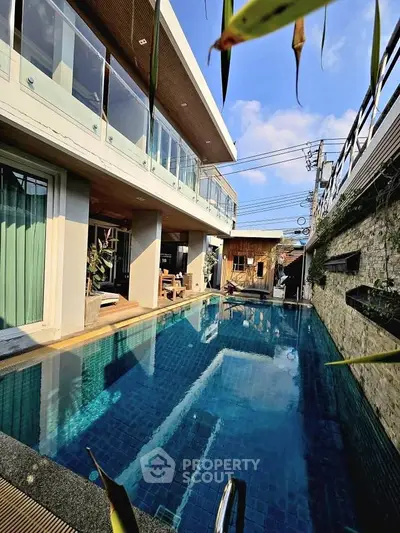 image_rental-30437477