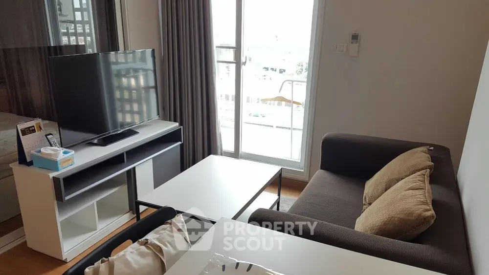  1 Bedroom Condo at The Parkland Ratchada Wongsawang-1