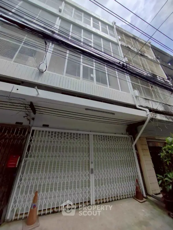 image_rental-27746588