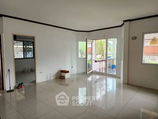 image_rental-13029697