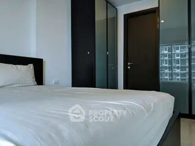  1 Bedroom Condo at Rhythm Sathorn Narathiwas Bedroom