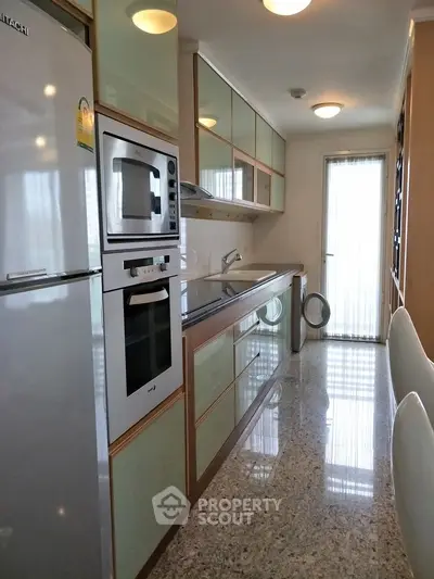  2 Bedrooms Condo at Avenue 61 Condominium-3