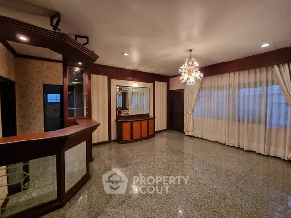 image_rental-30151591