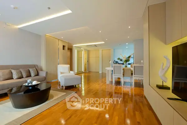 image_rental-5271980