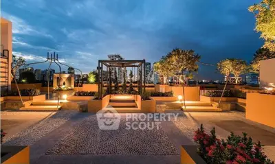 2 Bedrooms Condo at Maestro 39 มาเอสโตร 39-2