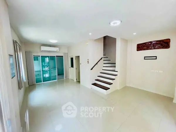 image_rental-28357458