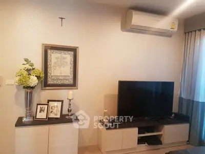  2 Bedrooms Condo at Life Ratchada-5