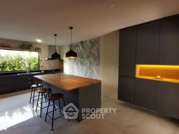 image_rental-28547050