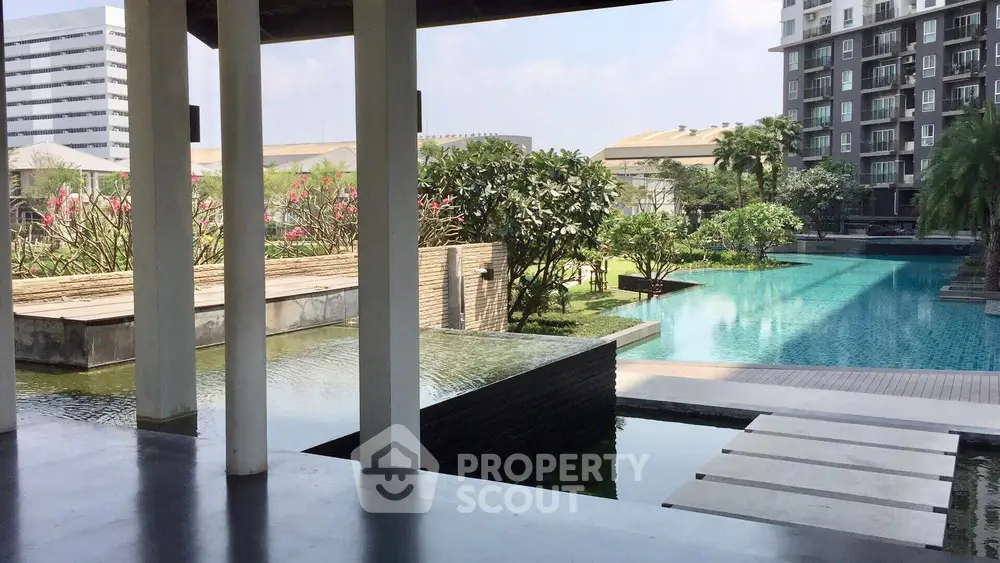  1 Bedroom Condo at The Parkland Srinakarin-1