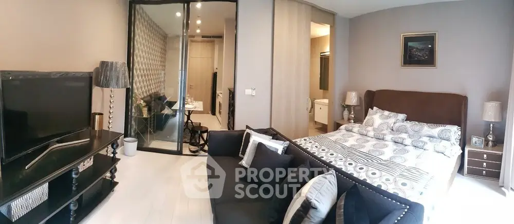  1 Bedroom Condo at Noble Ploenchit-1