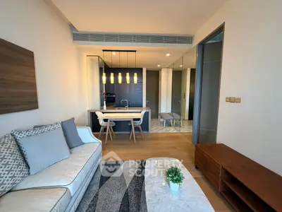 LINE_ALBUM_Saladaeng one 72_260730_7.jpg