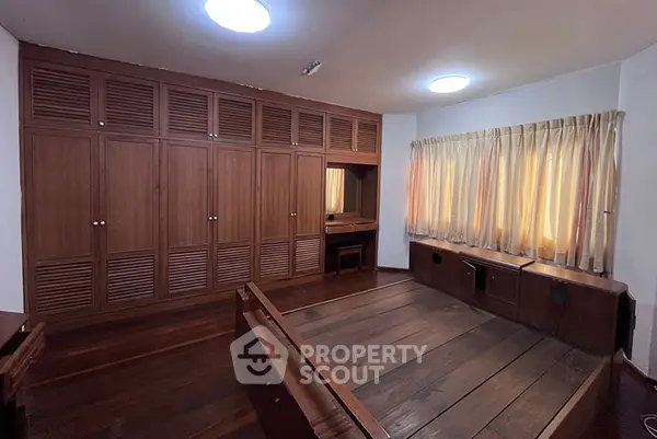 image_rental-28025910