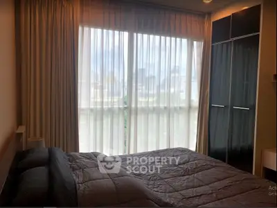  2 Bedrooms Condo -3