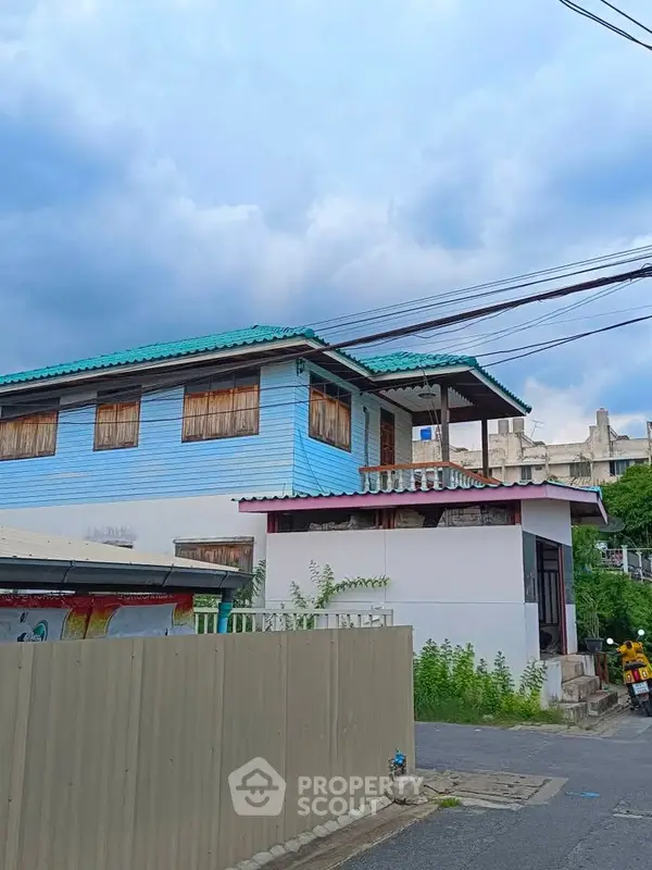 image_rental-29557632