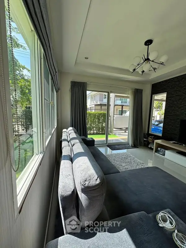 image_rental-25680033