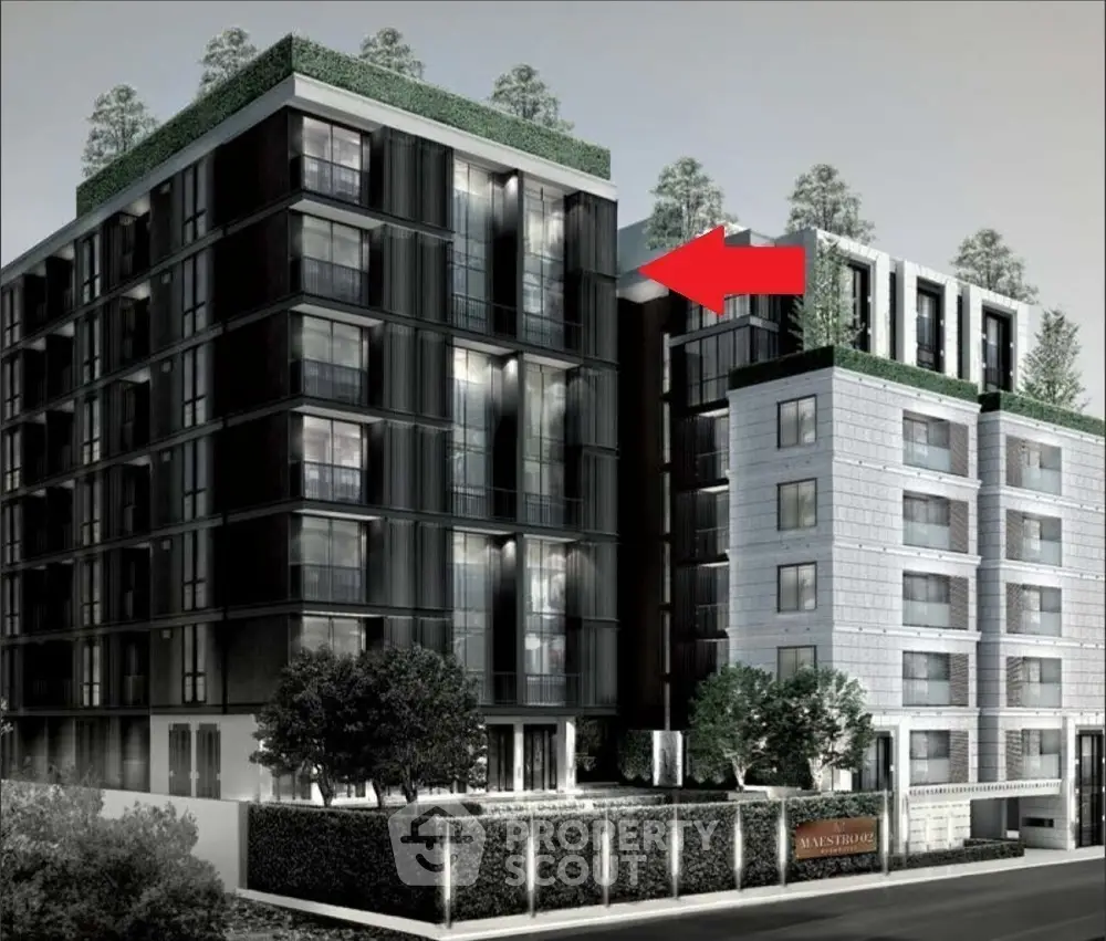  3 Bedrooms Condo at Maestro 02 Ruamrudee-1