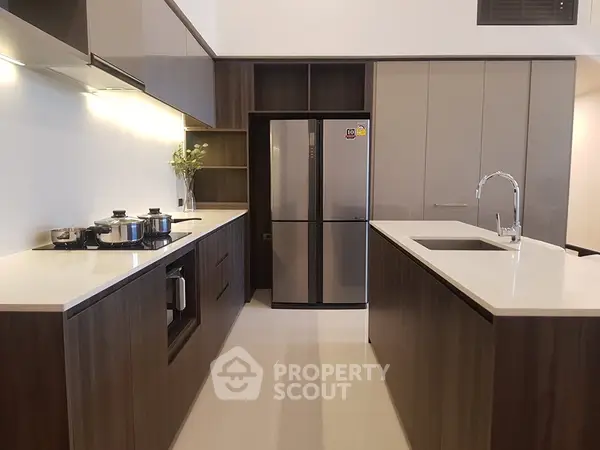 image_rental-5272946