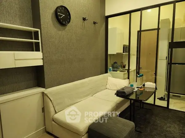 image_rental-17358545