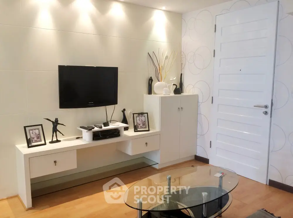  1 Bedroom Condo at The Amethyst Sukhumvit 39-1