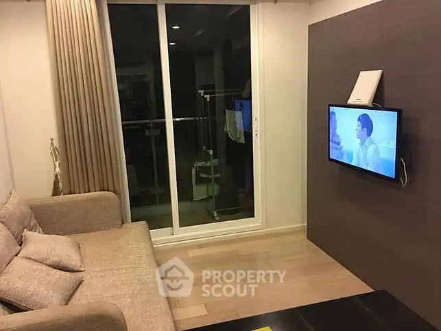 Fully Furnished 1 Bedroom Condo at 15 Sukhumvit Residences-1