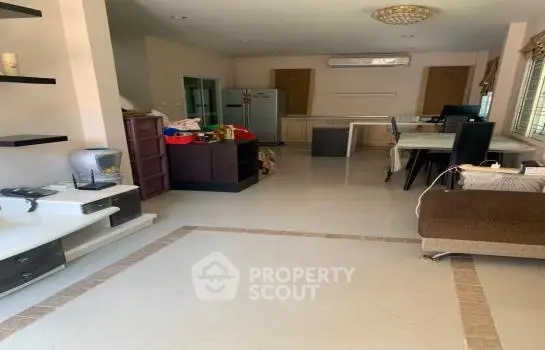 image_rental-13601245