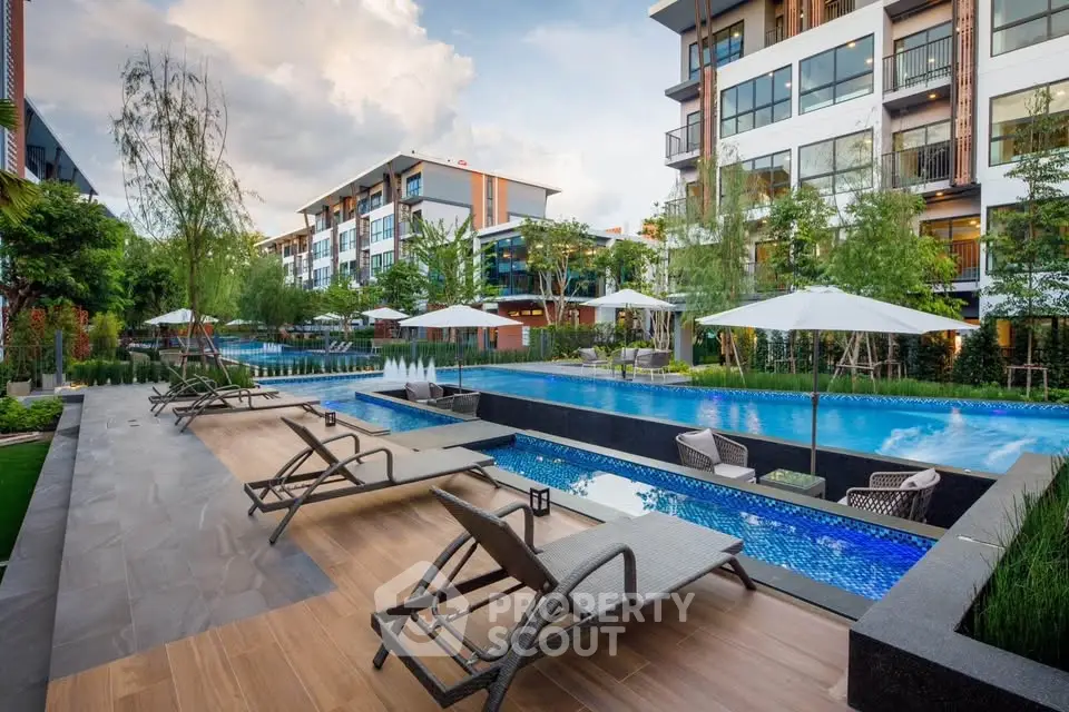Luxurious apartment complex with stunning pool and modern amenities