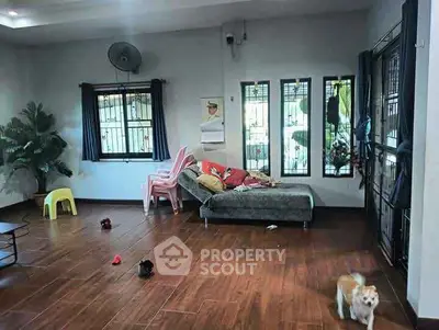 image_rental-29335120