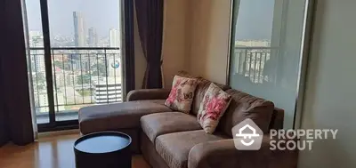 Fully Furnished 1 Bedroom Condo at Equinox Paholyothin Viphavadee Livingroom