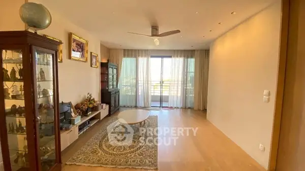 image_rental-31376407