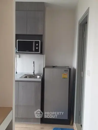  1 Bedroom Condo at Ideo Sathorn Tha Phra-5