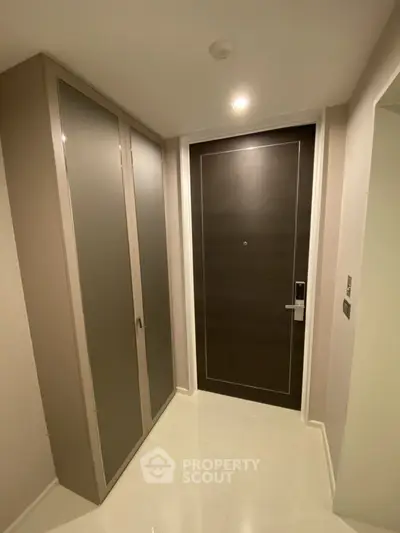  2 Bedrooms Condo at The Bangkok Sathorn-3