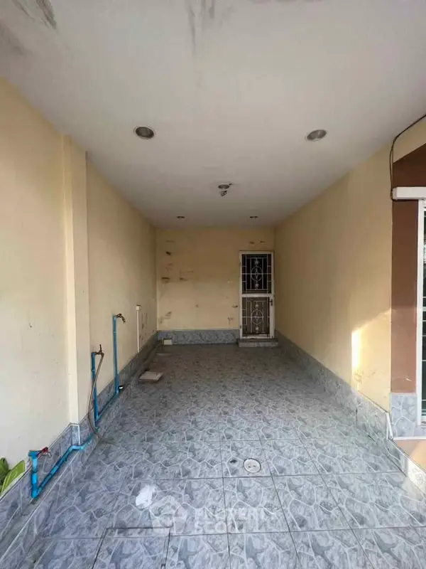 image_rental-29328420