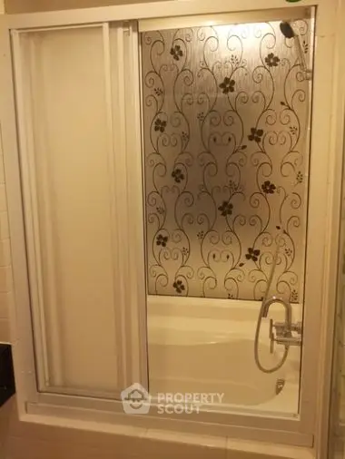 1896543-Photoroom.png