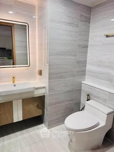 Modern bathroom with sleek design and elegant fixtures