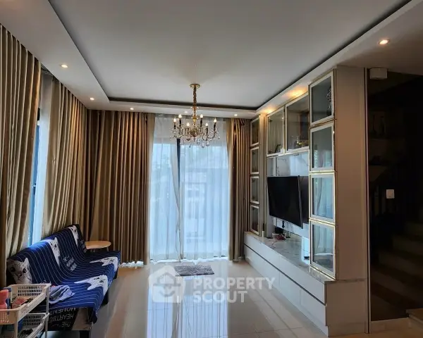 image_rental-30220483