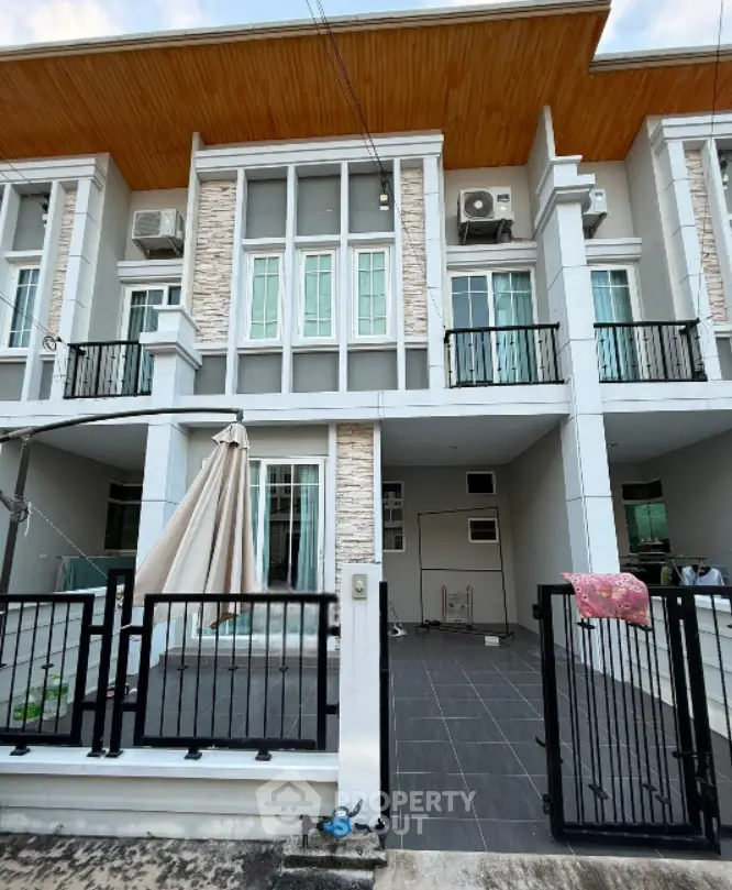 Screenshot 2025-12-22 093600.png