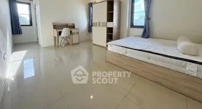 1e6d0219a9458e9bfca939ad41c3152f.jpg