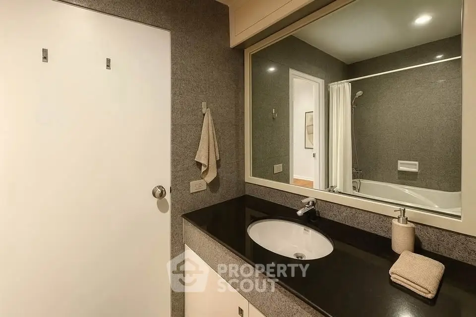 Modern bathroom with sleek design and elegant fixtures
