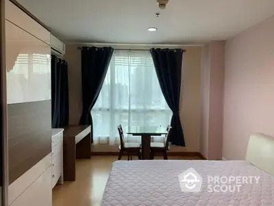  1 Bedroom Condo at Life Sukhumvit-3