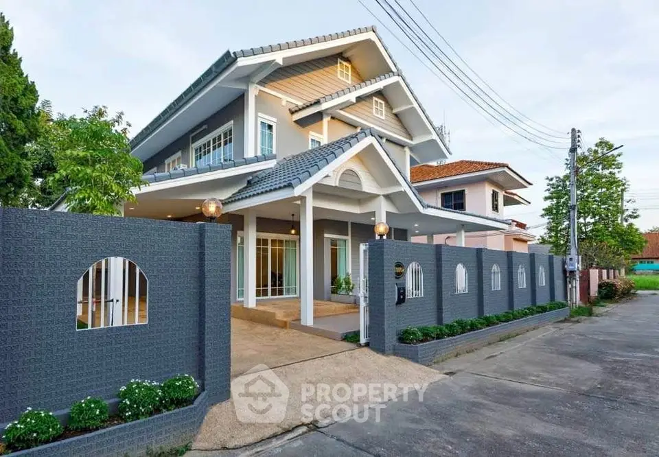 Stunning modern two-story house with spacious driveway and elegant facade