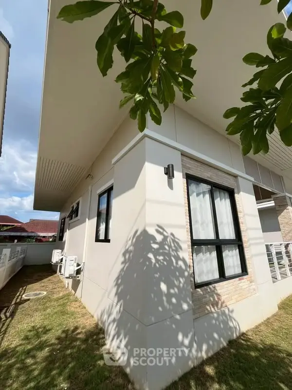 image_rental-30006048